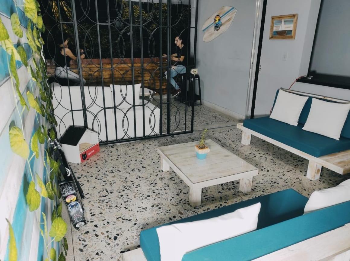 Key West Hostel Medellin Ngoại thất bức ảnh