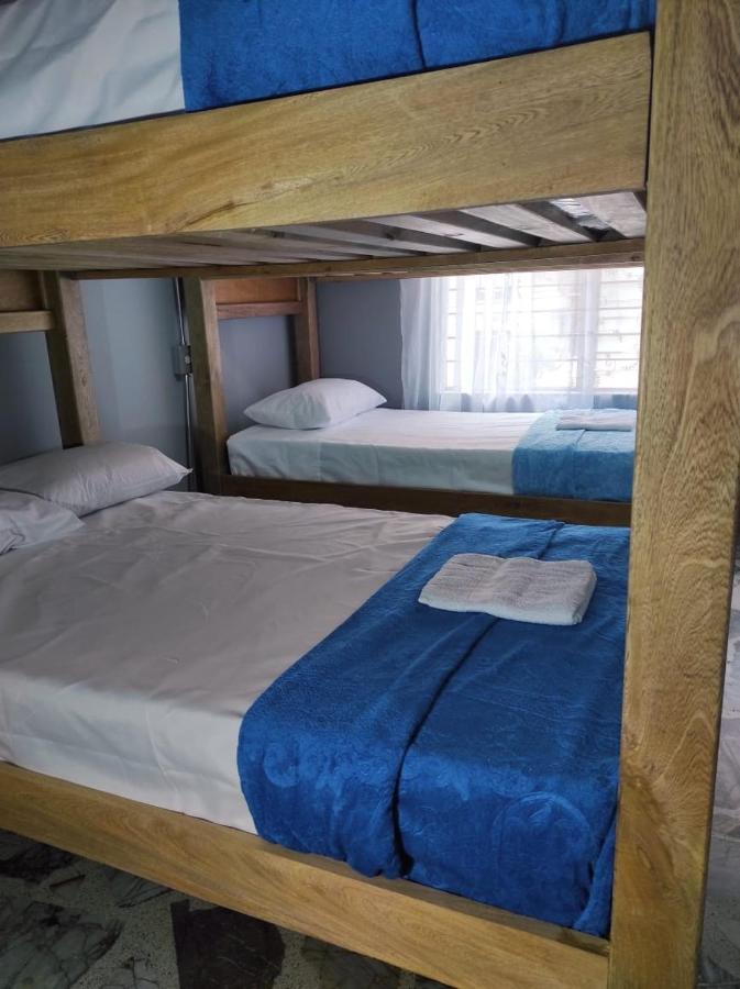 Key West Hostel Medellin Ngoại thất bức ảnh
