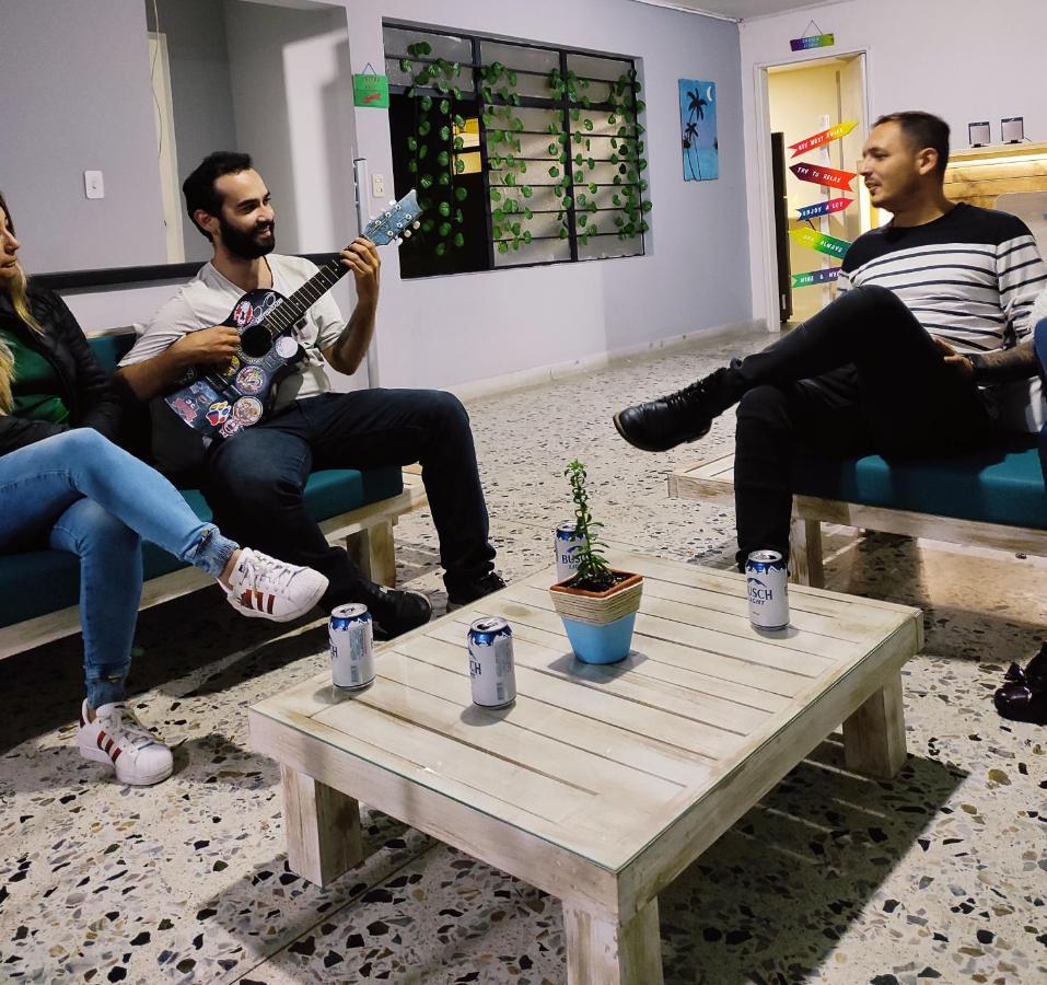 Key West Hostel Medellin Ngoại thất bức ảnh