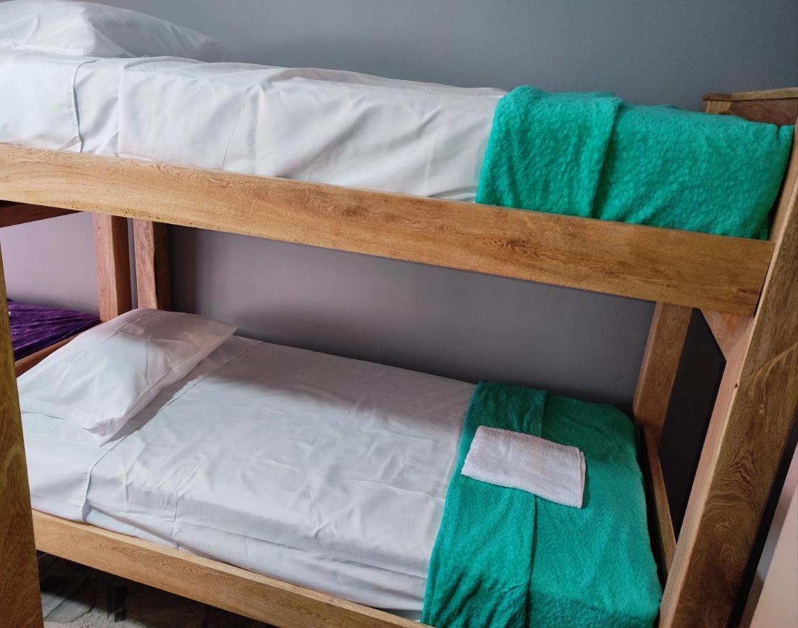 Key West Hostel Medellin Ngoại thất bức ảnh