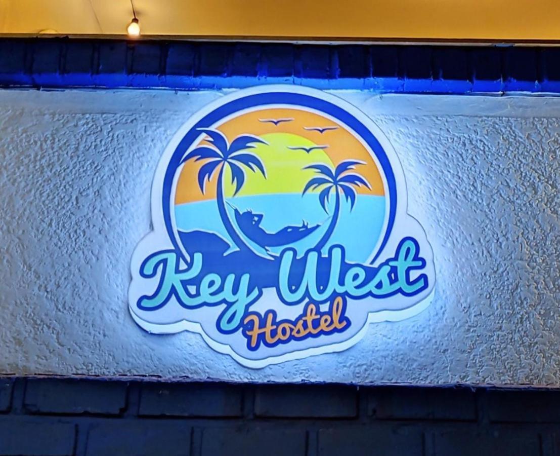 Key West Hostel Medellin Ngoại thất bức ảnh