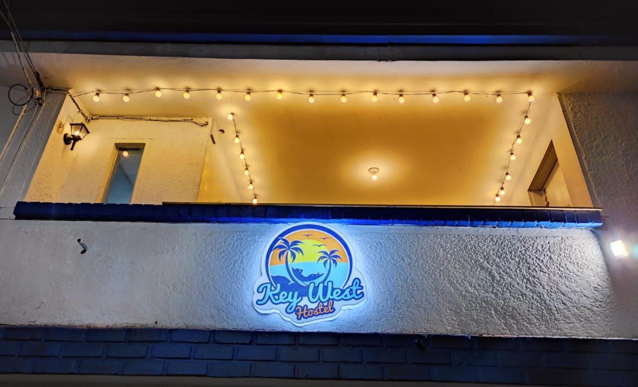 Key West Hostel Medellin Ngoại thất bức ảnh