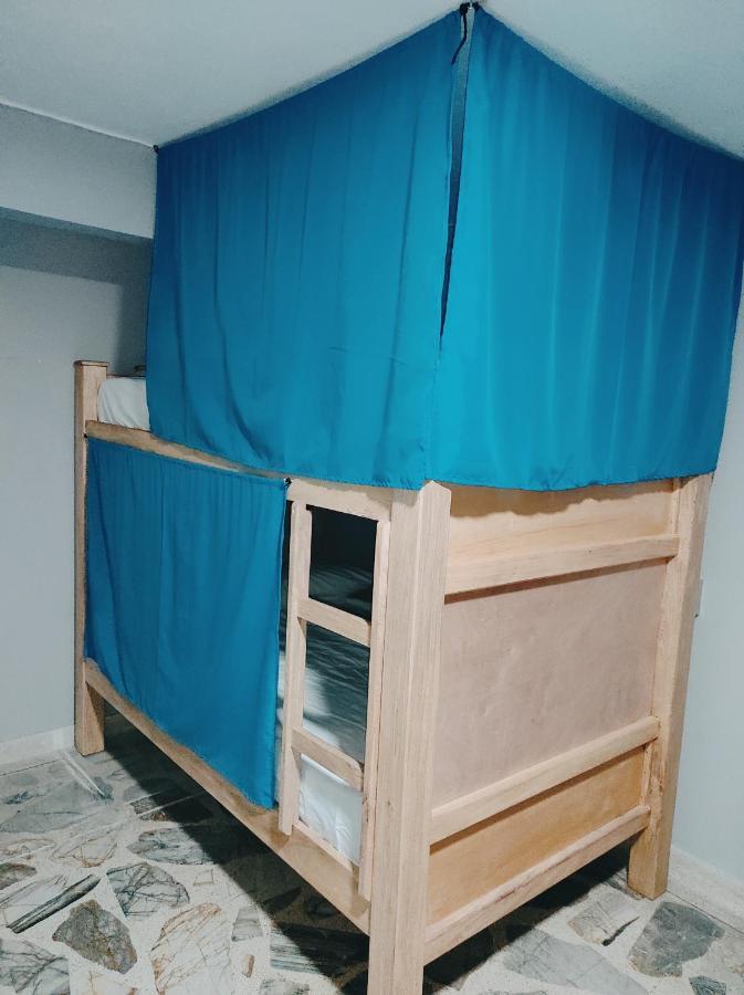 Key West Hostel Medellin Ngoại thất bức ảnh