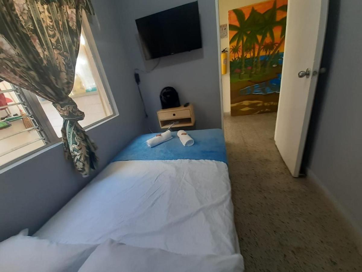 Key West Hostel Medellin Ngoại thất bức ảnh