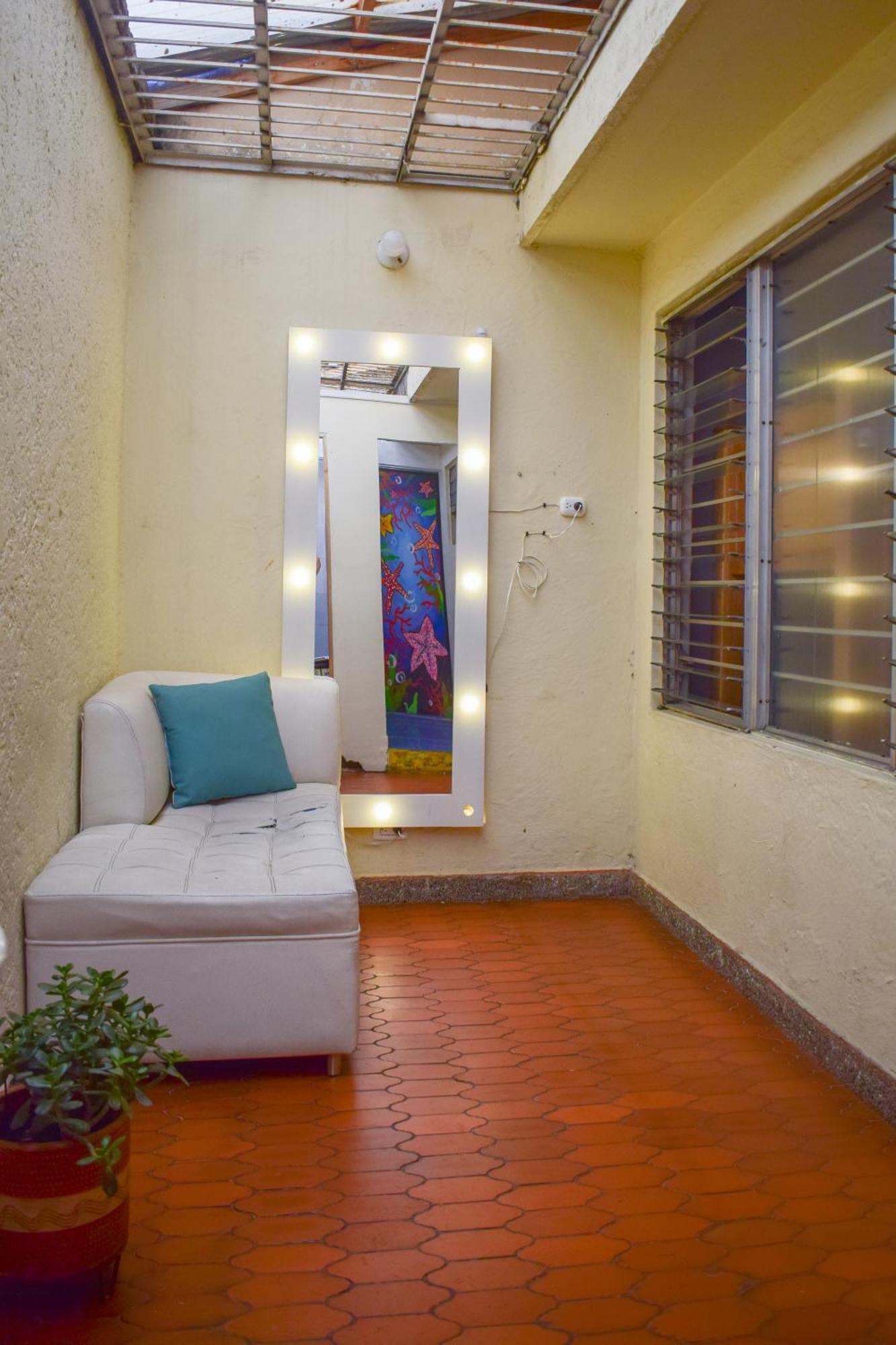 Key West Hostel Medellin Ngoại thất bức ảnh