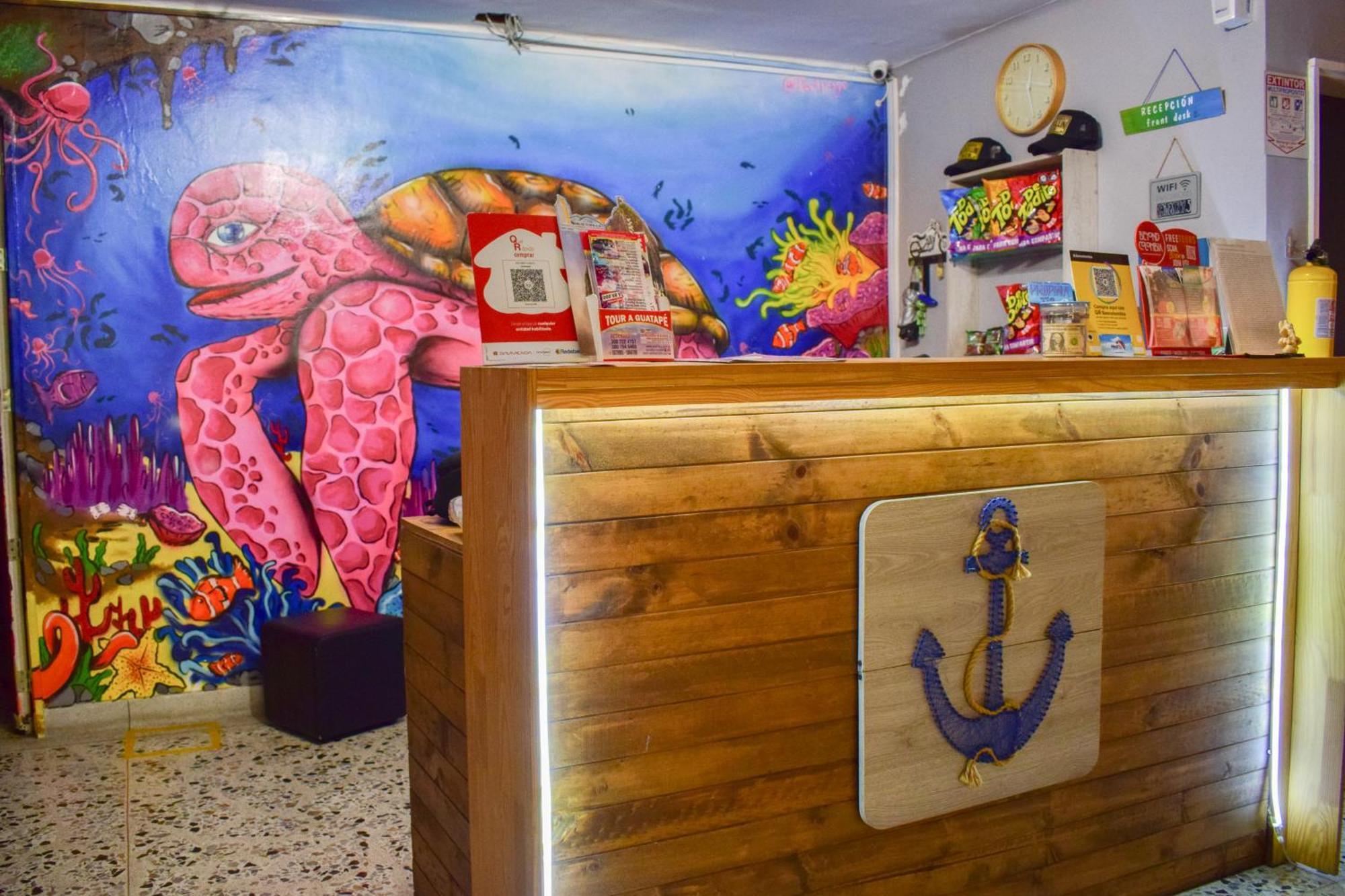 Key West Hostel Medellin Ngoại thất bức ảnh