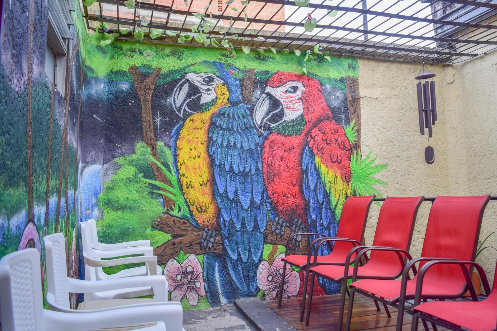 Key West Hostel Medellin Ngoại thất bức ảnh